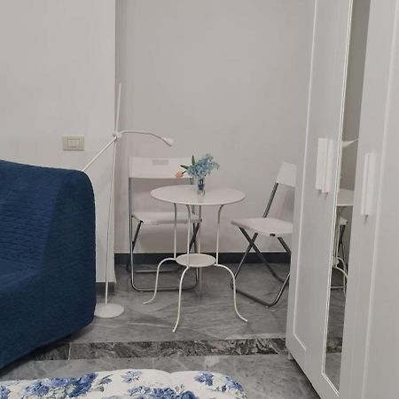 살레르노 Le Ginestre In Centro B&B 외부 사진