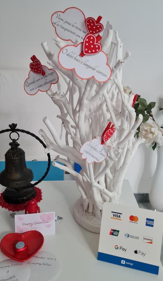 살레르노 Le Ginestre In Centro B&B 외부 사진