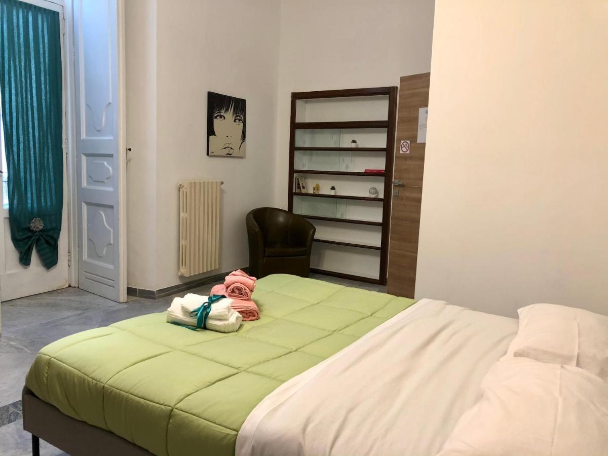 살레르노 Le Ginestre In Centro B&B 외부 사진