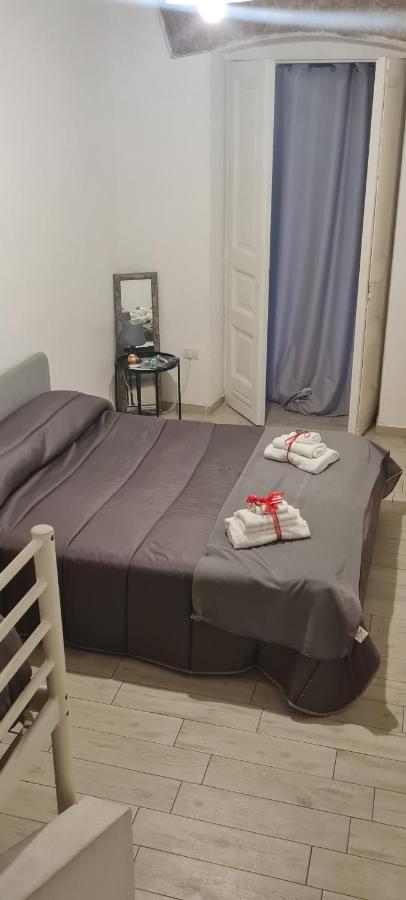 살레르노 Le Ginestre In Centro B&B 외부 사진