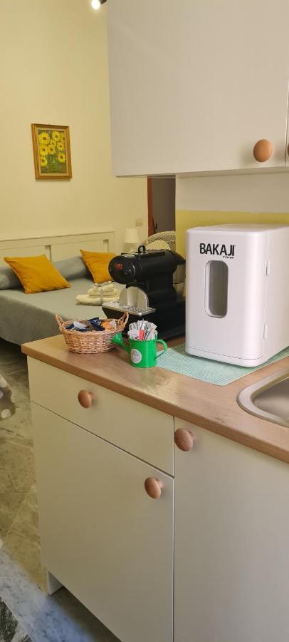살레르노 Le Ginestre In Centro B&B 외부 사진