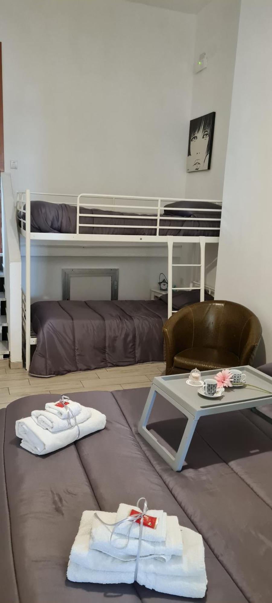 살레르노 Le Ginestre In Centro B&B 객실 사진